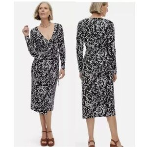 Diane Von Furstenberg (Small) Black and White Patterned V-neck Midi Wrap Dress